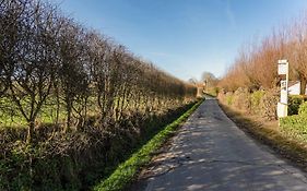 Inviting Holiday Home in Heuvelland with Garden